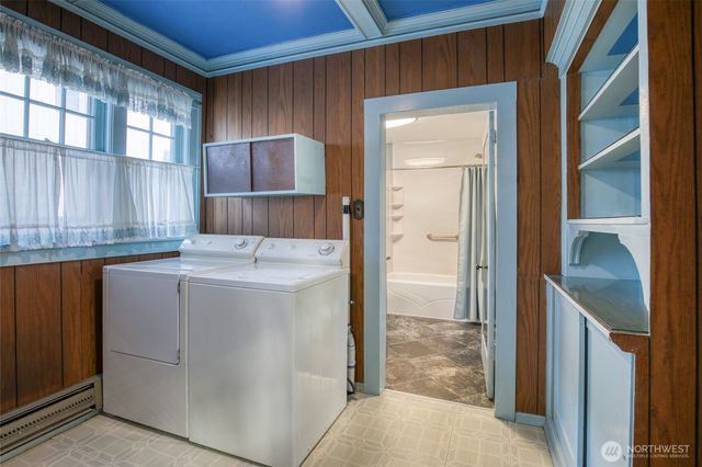 620 6th Street, Hoquiam, WA 98550