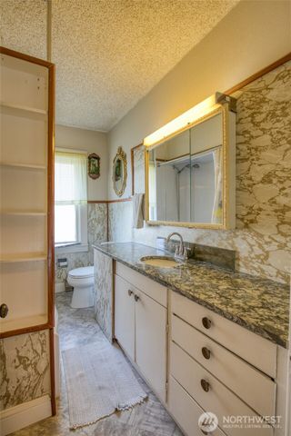 620 6th Street, Hoquiam, WA 98550