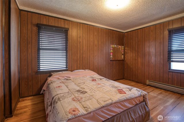 620 6th Street, Hoquiam, WA 98550