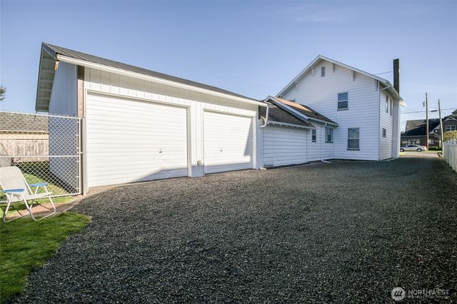 620 6th Street, Hoquiam, WA 98550