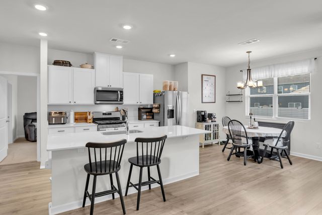 2236 Tate Farm Ln, White House, TN 37188