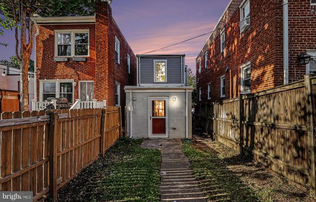 1216 PRINCESS ST, Alexandria, VA 22314
