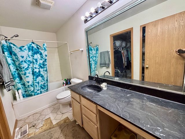 2419 Fairfield Trail, Belvidere, IL 61008