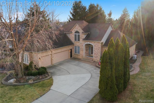56891 Aberdeen Drive, Shelby Charter Township, MI 48316