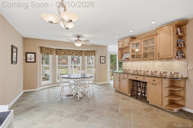 56891 Aberdeen Drive, Shelby Charter Township, MI 48316