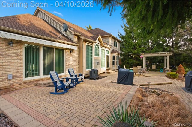56891 Aberdeen Drive, Shelby Charter Township, MI 48316
