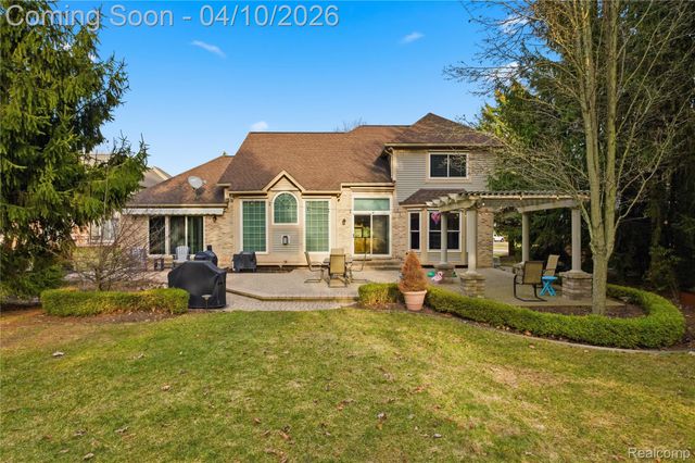 56891 Aberdeen Drive, Shelby Charter Township, MI 48316