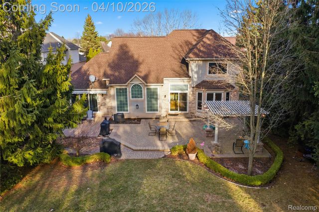 56891 Aberdeen Drive, Shelby Charter Township, MI 48316