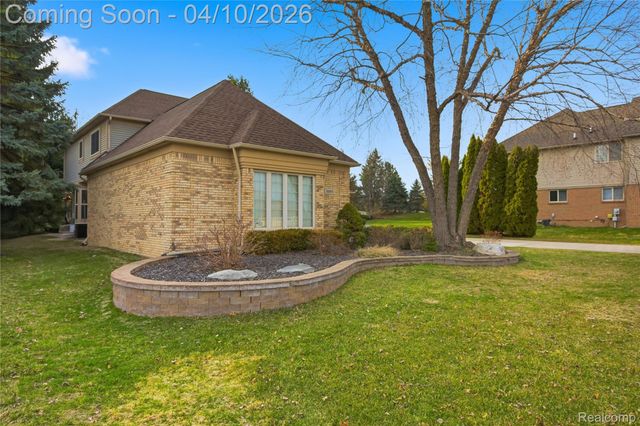56891 Aberdeen Drive, Shelby Charter Township, MI 48316
