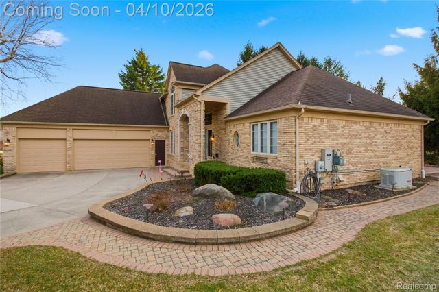 56891 Aberdeen Drive, Shelby Charter Township, MI 48316