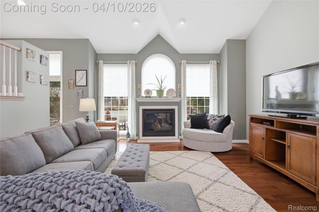 56891 Aberdeen Drive, Shelby Charter Township, MI 48316