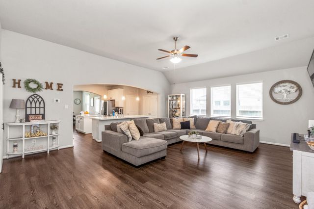 1869 Kenley Way, Alvin, TX 77511