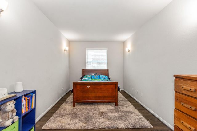 1869 Kenley Way, Alvin, TX 77511