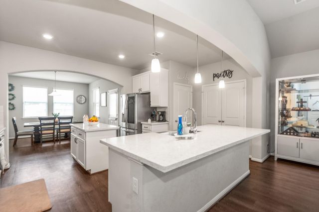 1869 Kenley Way, Alvin, TX 77511