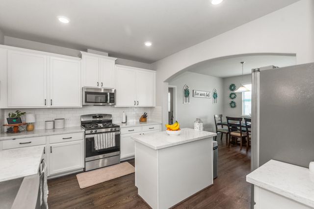 1869 Kenley Way, Alvin, TX 77511