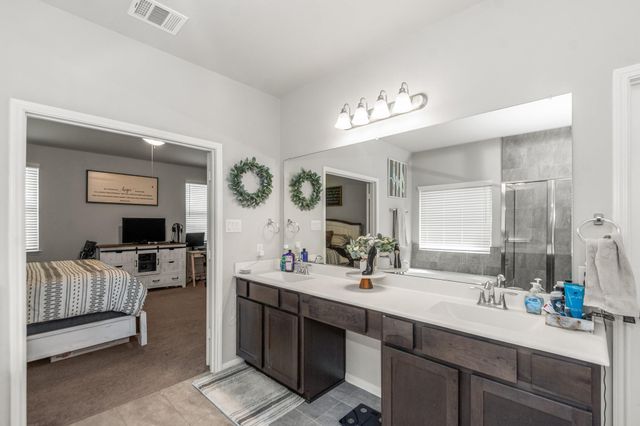 1869 Kenley Way, Alvin, TX 77511