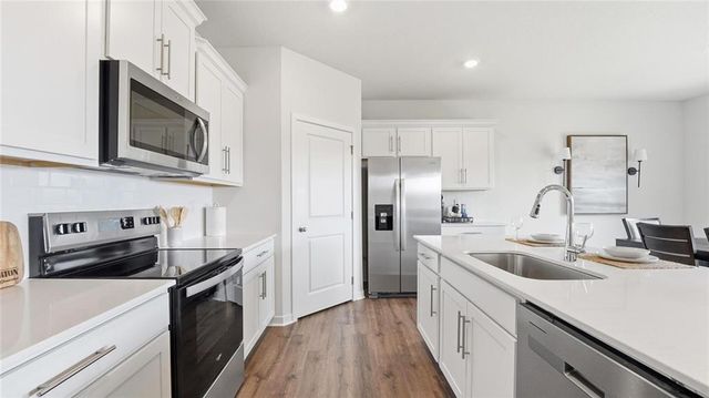 19751 W 201st Street, Spring Hill, KS 66083