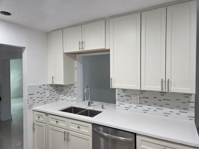 6970 NW 17th Court, Margate, FL 33063