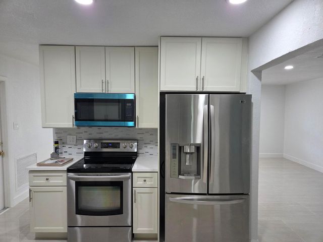 6970 NW 17th Court, Margate, FL 33063