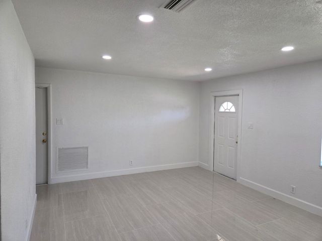 6970 NW 17th Court, Margate, FL 33063