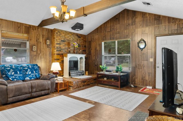 32 Quail Drive, Mead, OK 74701