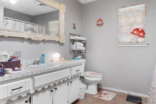 32 Quail Drive, Mead, OK 74701