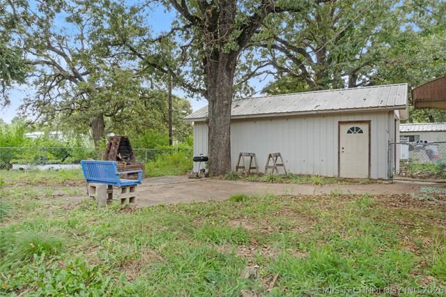 32 Quail Drive, Mead, OK 74701