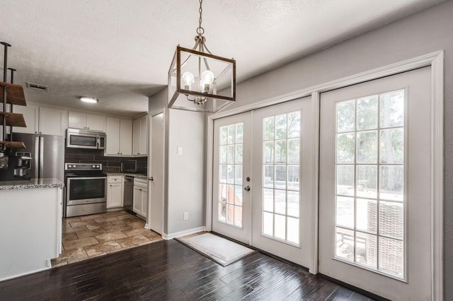16330 Many Trees Lane, Conroe, TX 77302