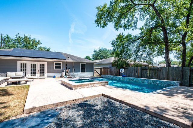 16330 Many Trees Lane, Conroe, TX 77302