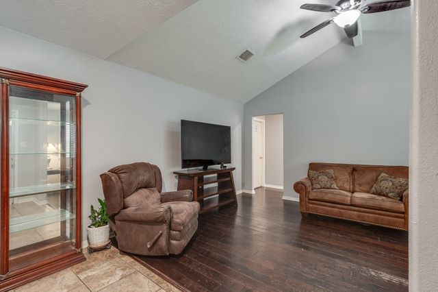 16330 Many Trees Lane, Conroe, TX 77302