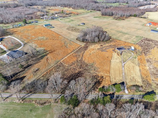 4956 Franks Ferry Rd, Sparta, TN 38583