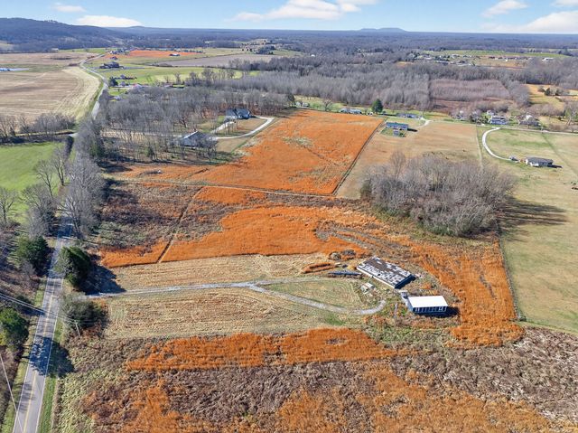 4956 Franks Ferry Rd, Sparta, TN 38583