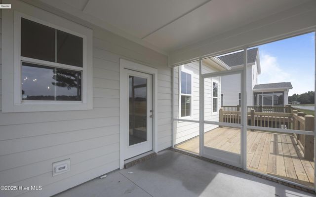 317 Taylorwood Drive, Beaufort, NC 28516