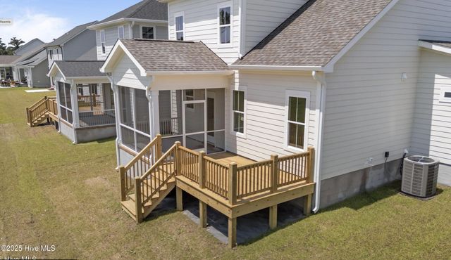 317 Taylorwood Drive, Beaufort, NC 28516