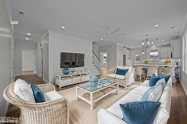 317 Taylorwood Drive, Beaufort, NC 28516