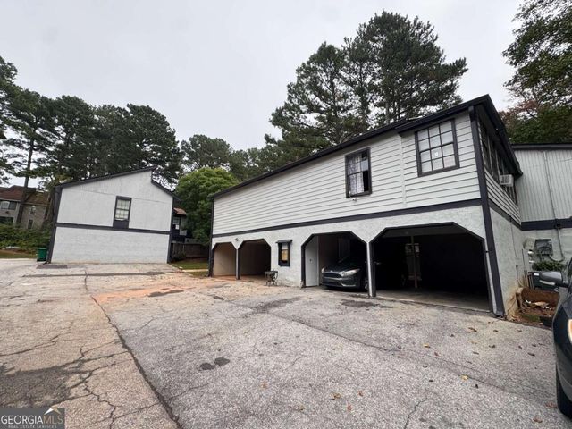 1413 STONE MILL Trace, Stone Mountain, GA 30083