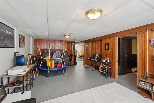 286 Lawson Street, Saline, MI 48176