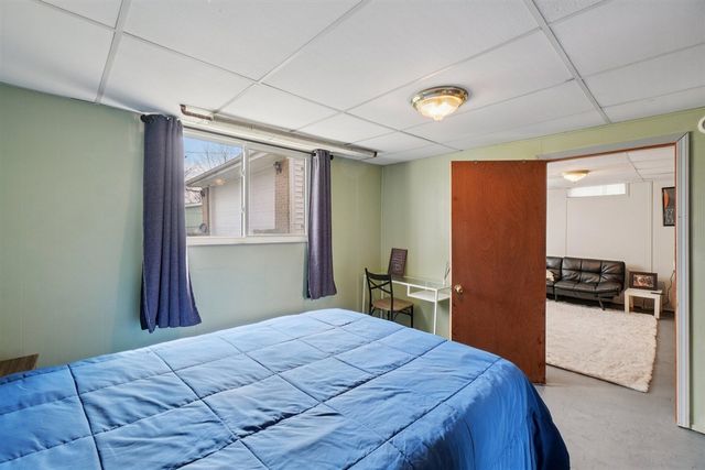 286 Lawson Street, Saline, MI 48176