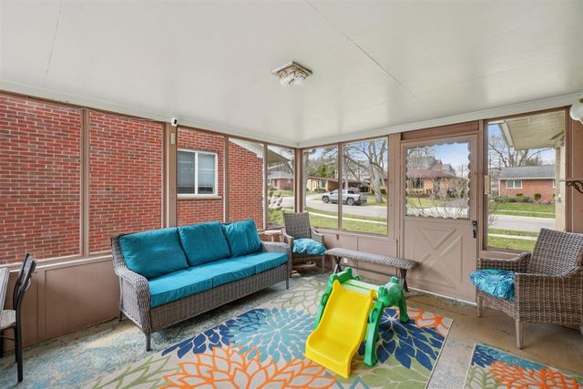 286 Lawson Street, Saline, MI 48176