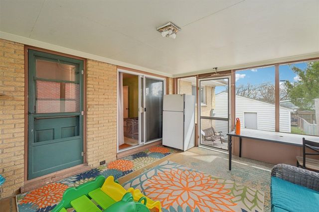 286 Lawson Street, Saline, MI 48176