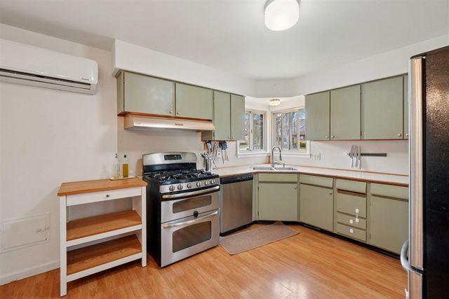 286 Lawson Street, Saline, MI 48176