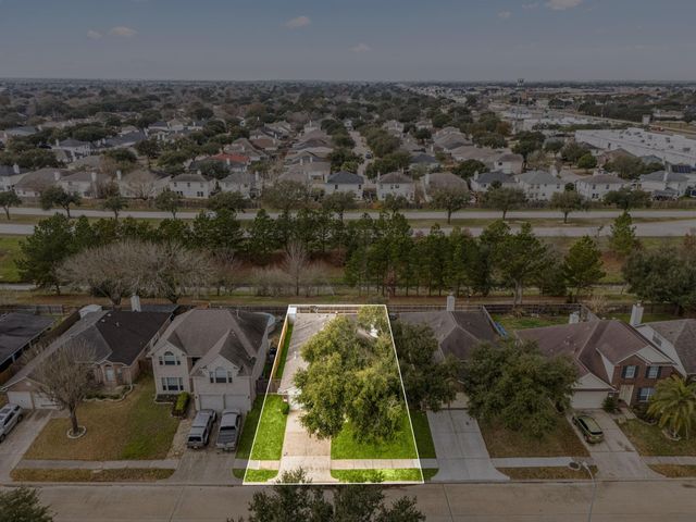 6907 Renata Circle, Houston, TX 77084