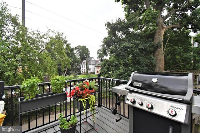 7805 SPRING AVE, Elkins Park, PA 19027