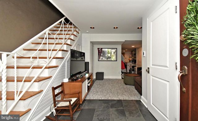 7805 SPRING AVE, Elkins Park, PA 19027
