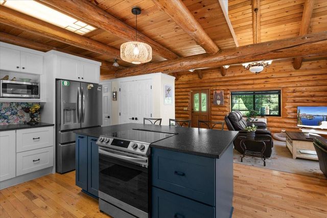 487 Wagon Trail, Jacksonville, OR 97530