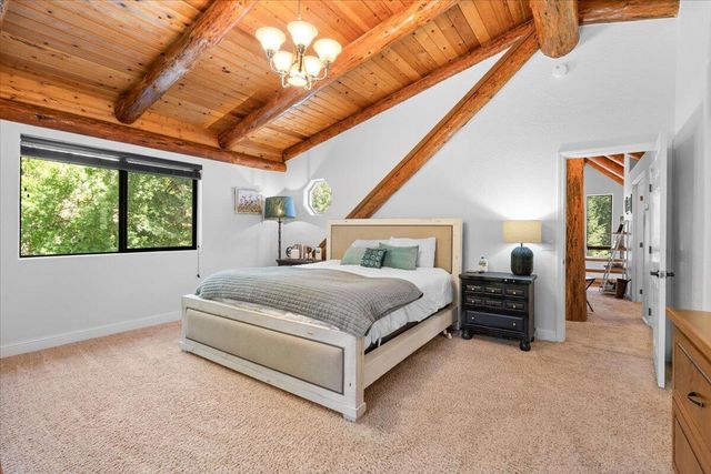 487 Wagon Trail, Jacksonville, OR 97530