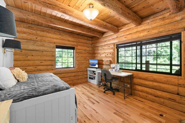 487 Wagon Trail, Jacksonville, OR 97530