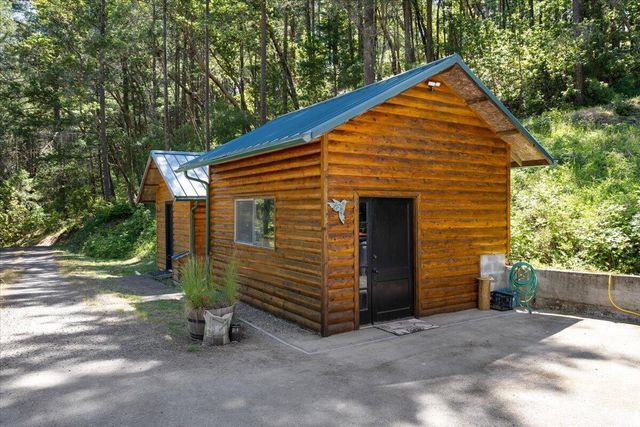 487 Wagon Trail, Jacksonville, OR 97530