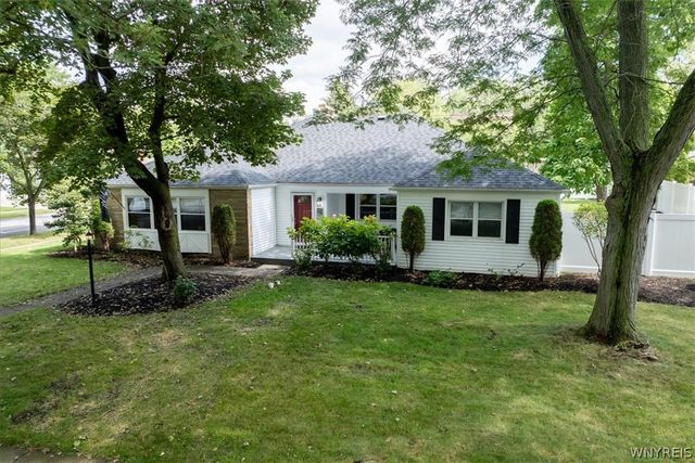 420 Brantwood Road, Amherst, NY 14226