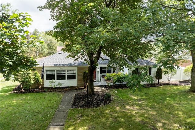420 Brantwood Road, Amherst, NY 14226